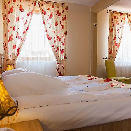 Sloneczny Port Bed & Breakfast Mikołajki Dış mekan fotoğraf